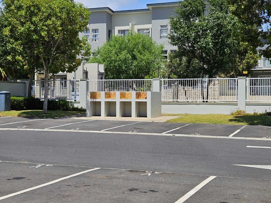 2 Bedroom Property for Sale in Buhrein Western Cape